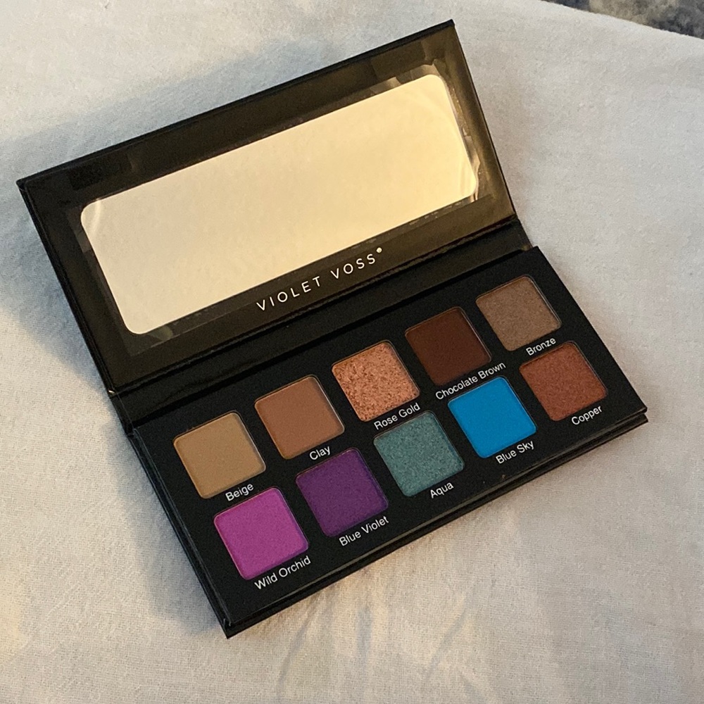 Violet Voss Essentials 2 Pro Series Eyeshadow and Pressed Pigment Palette